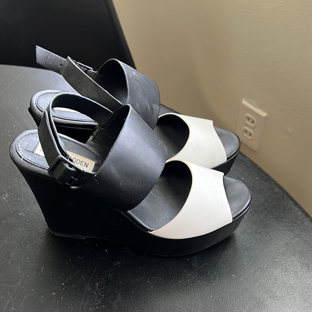 Steve Madden Wedges